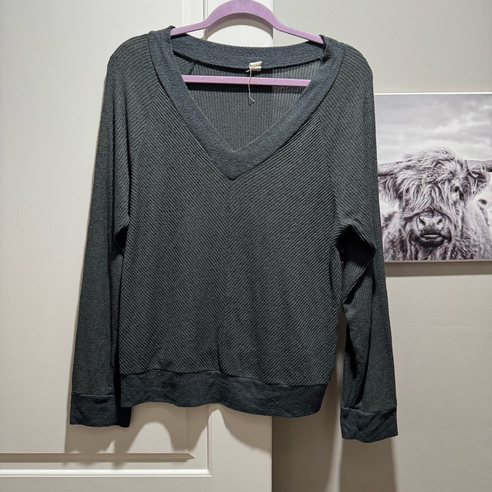 V neck sweater